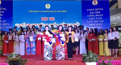 Giải Nhất Hội thi “Nét đẹp văn hóa công sở” Khối Tiểu học quận Long Biên năm 2018 – Niềm tự hào của Tiểu học Ái Mộ B